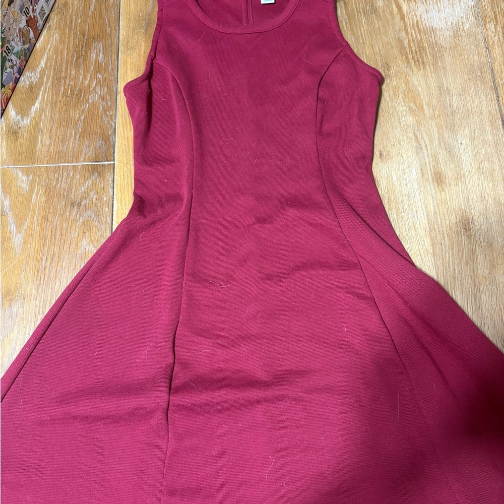 Old Navy Rich Red Sleeveless Mini Dress
MUST PAY SHIPPING